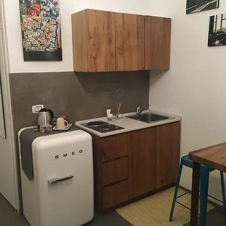 Apartment One Night In *